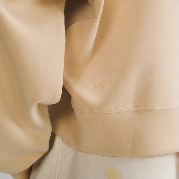 Perfectly Oversized Cropped Crew Softstreme size 8 Cafe Au Lait  reflective logo - Picture 5 of 6